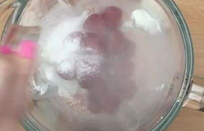 Wild berry ice pops